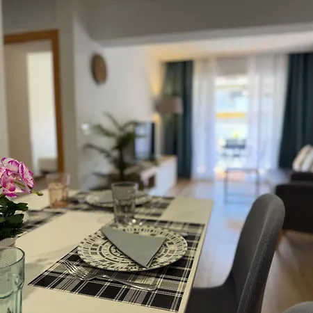 公寓 Domuum Holidays - Gogh 萨洛